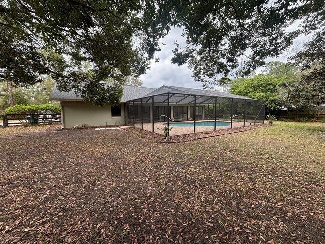 Building Photo - Charming 3-Bedroom Home with Pool & Upgrades in Hernando, FL