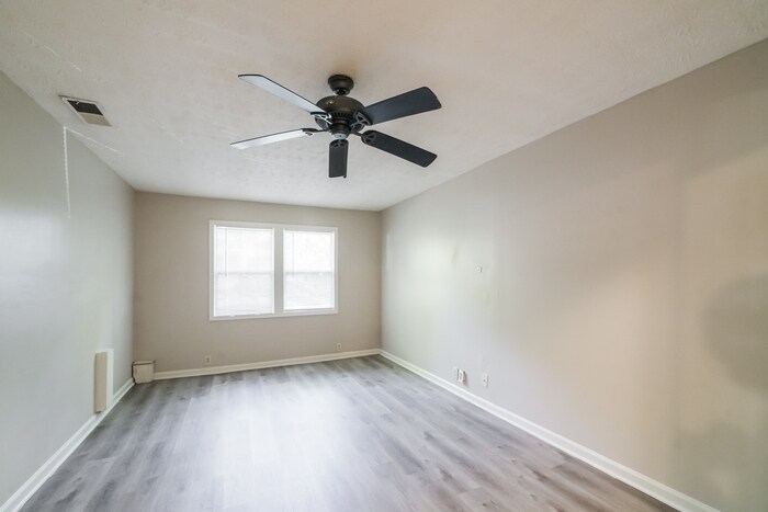 Building Photo - 1631 Pecan Log Pl