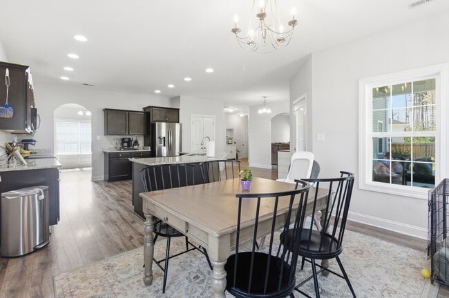 Building Photo - 2012 Snapper St