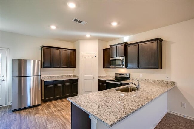 Building Photo - 19024 Quiet Range Dr