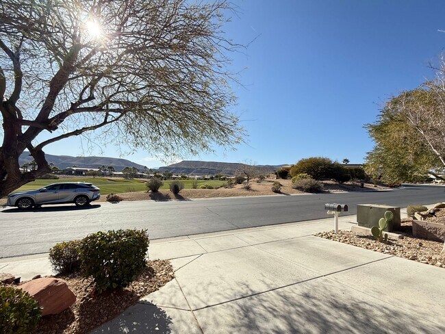 Building Photo - 10284 Sofferto Ave