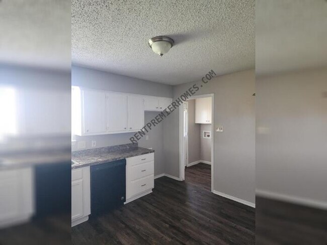 Building Photo - 613 Windsor Dr