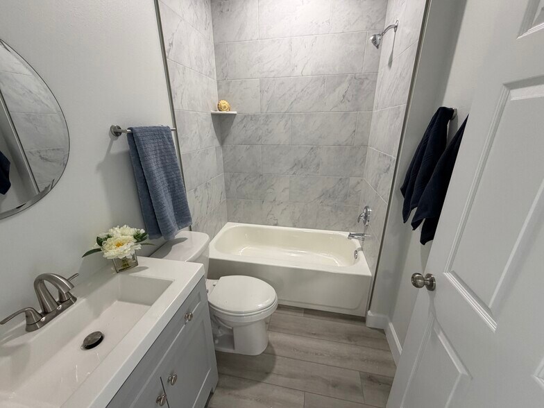 Building Photo - 13117 4th St E