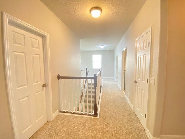 Building Photo - 8433 Corkfield Ave