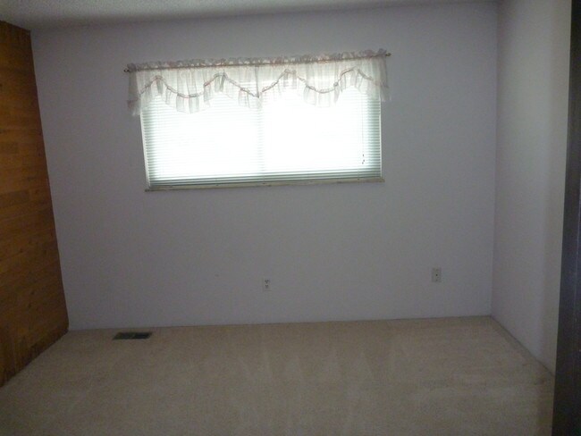 Bedroom 1 - 9280 Tennyson St
