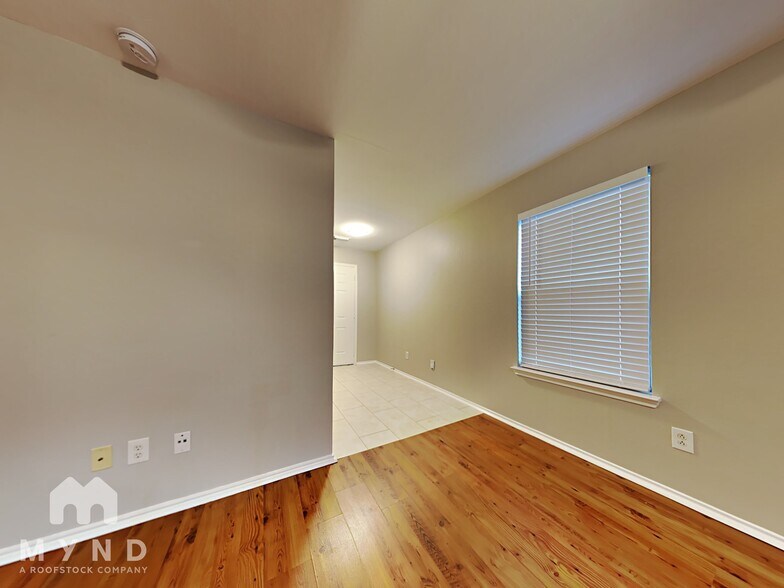 Building Photo - 3523 Avalon Castle Dr