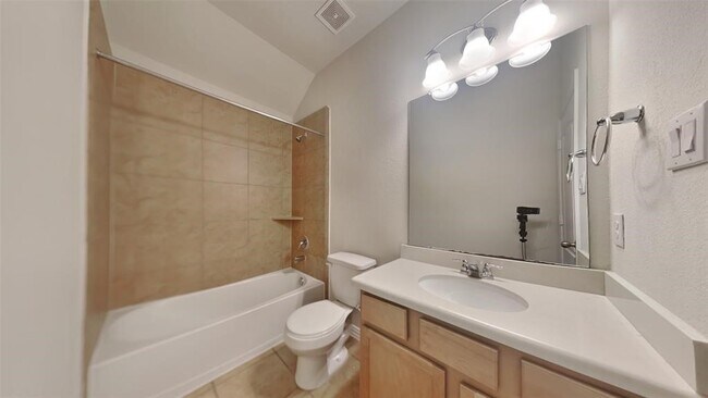 Building Photo - 3738 E Vicksburg Estates Dr