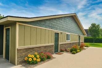 Building Photo - 506 Waukesha Ave