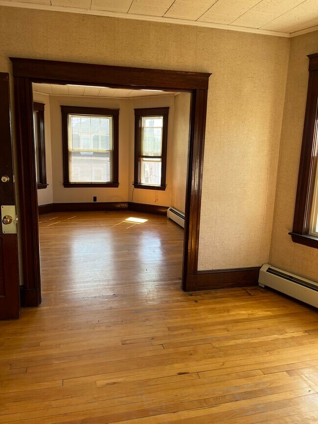 Building Photo - 30 Fountain St