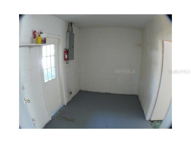 Building Photo - 895 Pasadena Ave