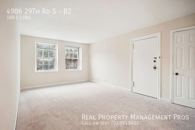 Building Photo - 4906 29th Rd S