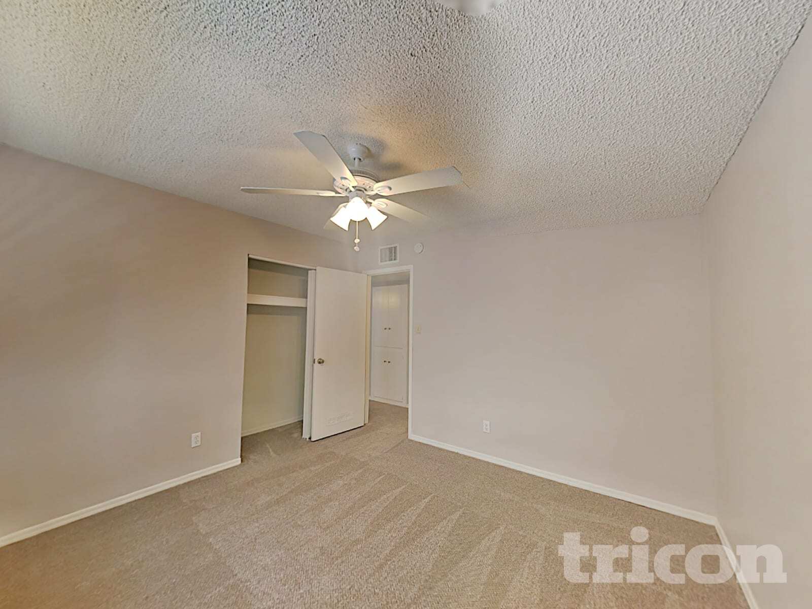 Building Photo - 13129 N 21st Dr