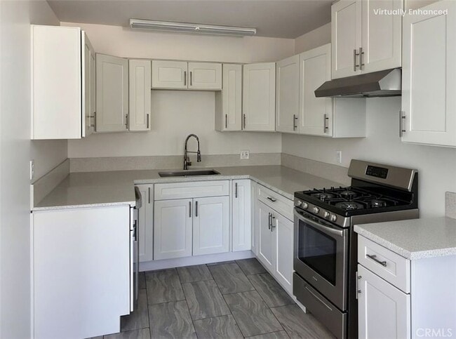 Building Photo - 700 W E St