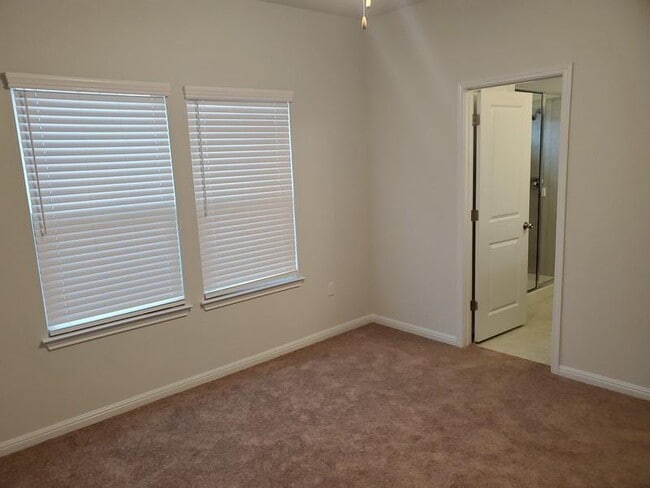 Building Photo - 6404 Gunflint Dr