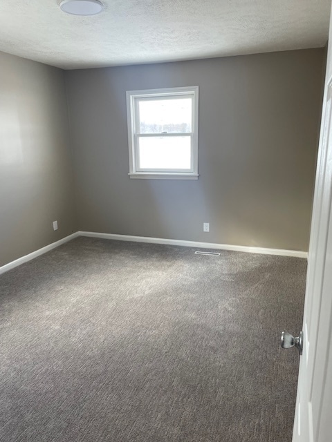 Building Photo - 5932 Park Lake Rd