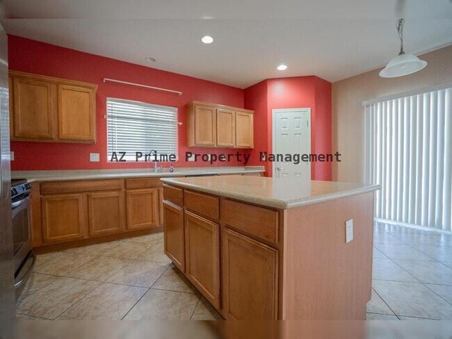 Building Photo - 30268 W Sheila Ln
