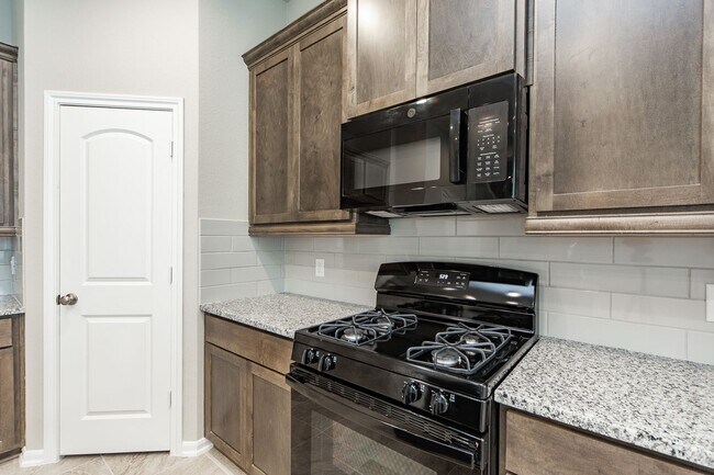 Building Photo - 5131 Pr Ter Ln