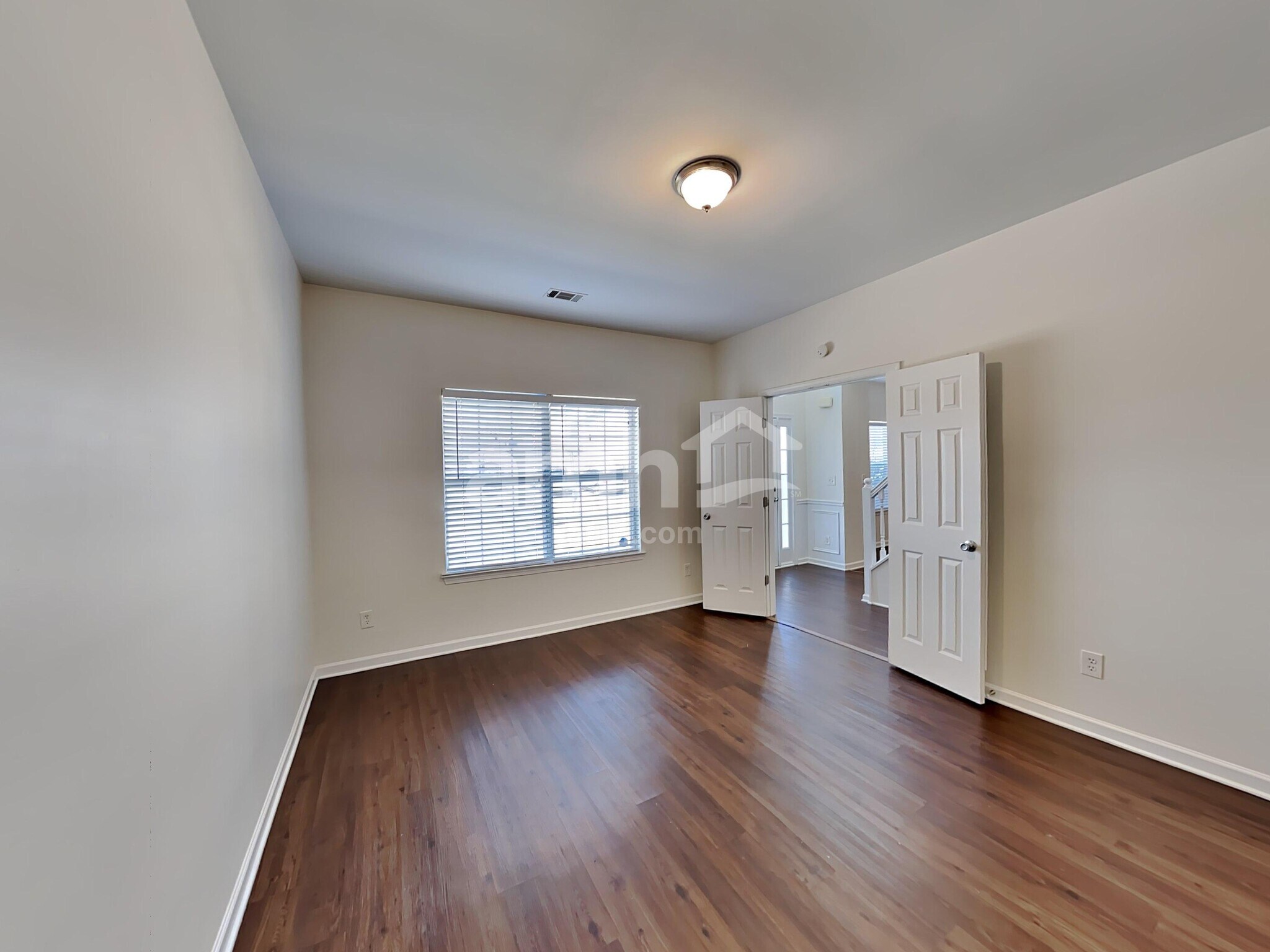 Building Photo - 412 Farmwood Way