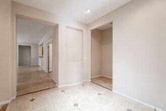 Building Photo - 4433 Weitzman Pl