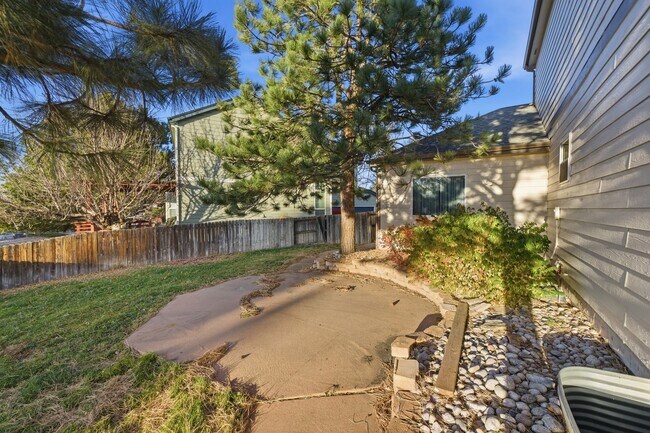 Building Photo - 3 Bed 2.5 Bath Home In Parker