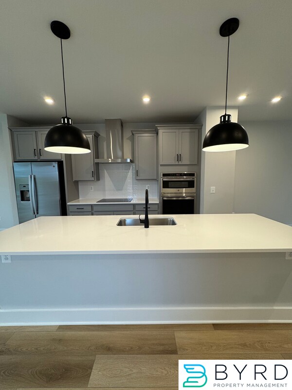 Building Photo - 9930 Golden Trout Ln