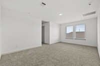 Building Photo - 207 William Ln