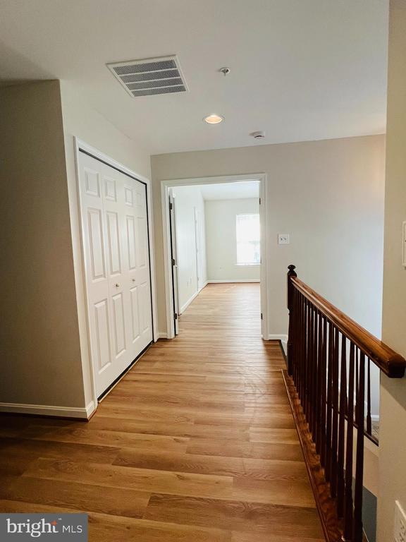 Building Photo - 7300 Rocky Creek Dr