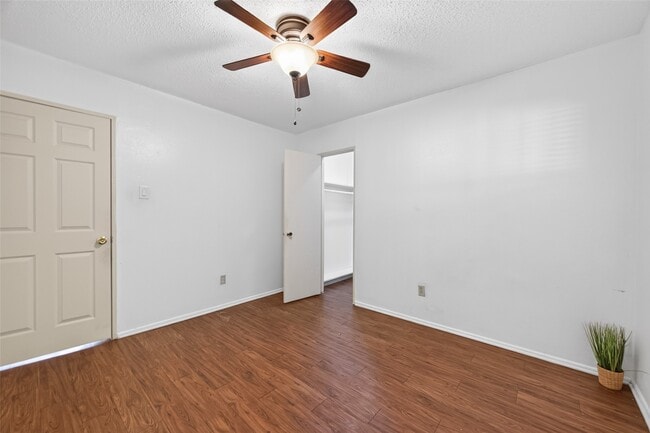 Building Photo - 7714 Renwick Dr