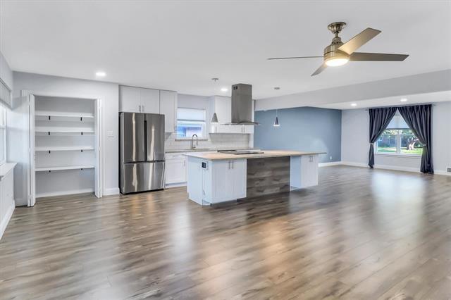Building Photo - 623 Greenleaf Dr