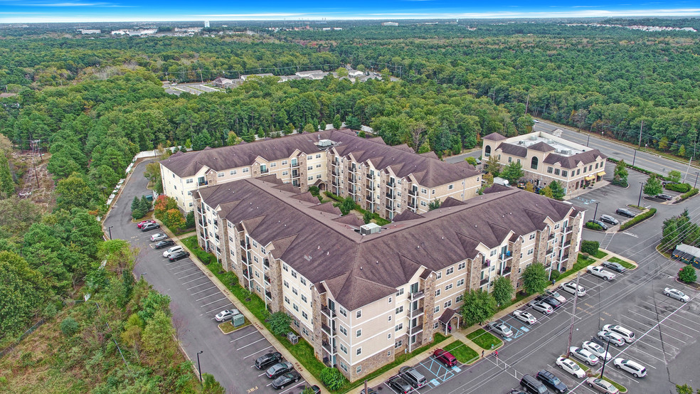 Primary Photo - Washington Square Apartments