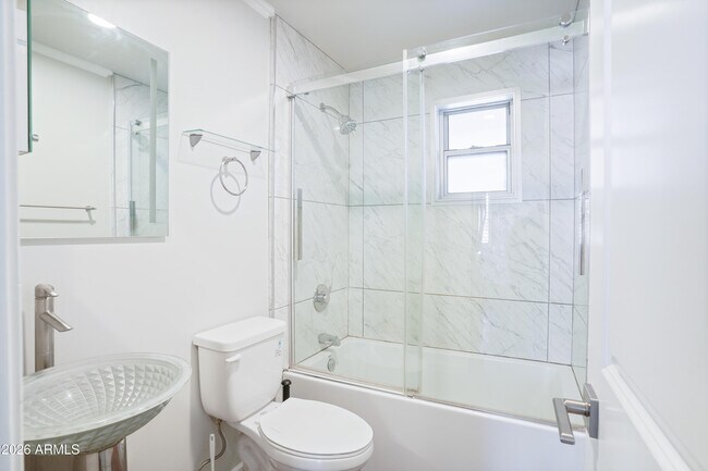 Building Photo - 3426 N Miller Rd