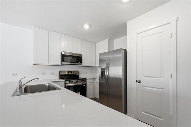 Building Photo - 6509 Glade St