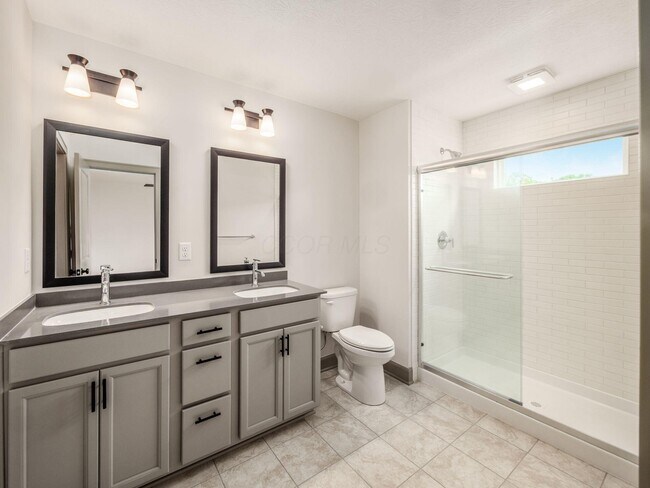 Building Photo - 166 Wisconsin Ave