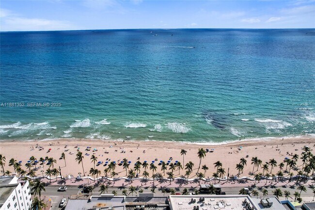 Building Photo - 100 S Birch Rd