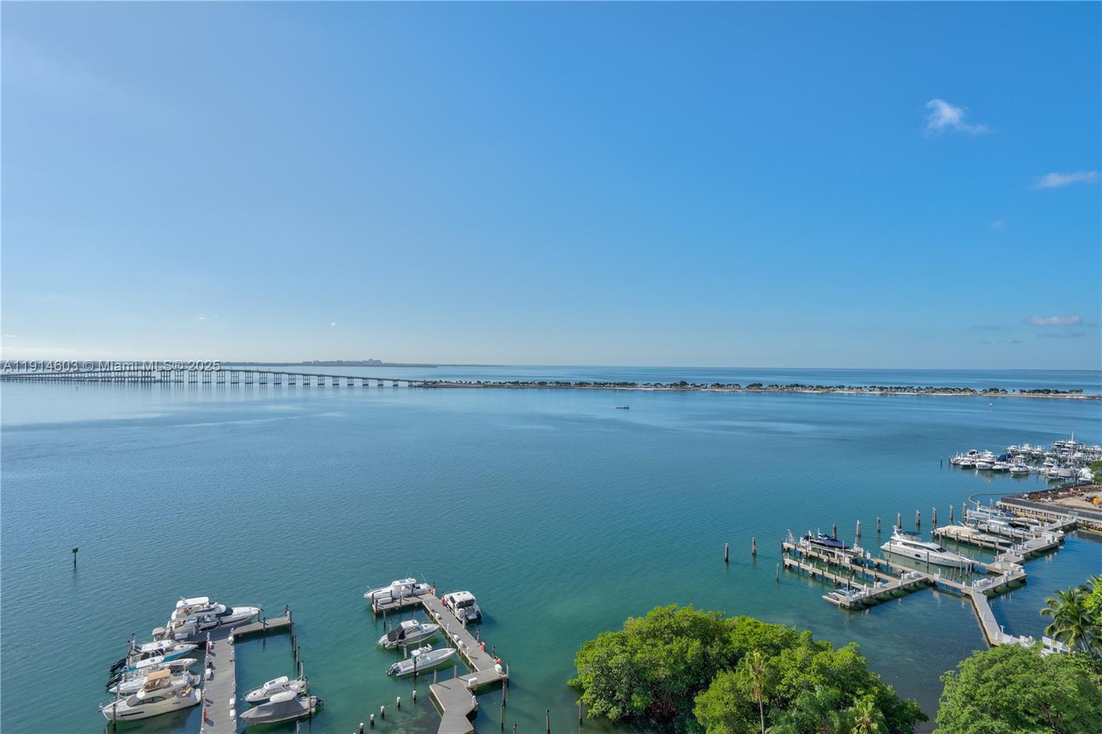 Building Photo - 1581 Brickell Ave