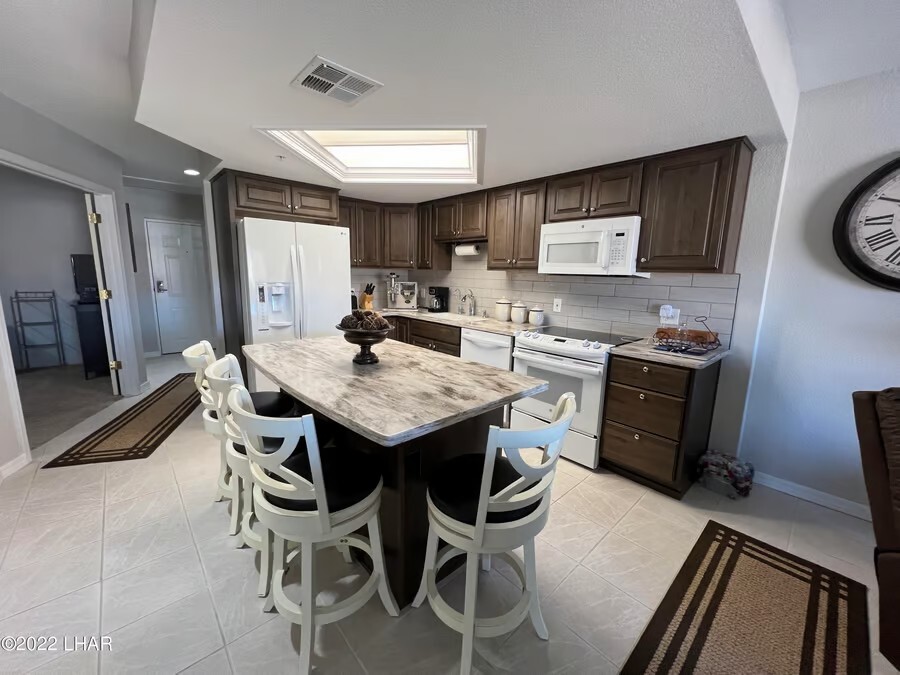 Building Photo - 777 Harrah Way