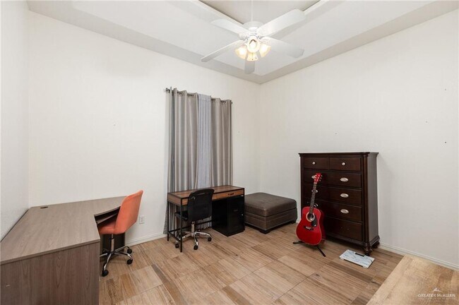 Building Photo - 3362 Midlands Cir