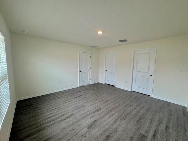 Building Photo - 36015 Sunflower Hl Dr