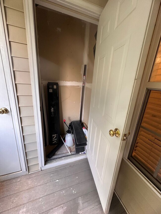 Building Photo - Cozy 2BR 2BA Condo in High Point