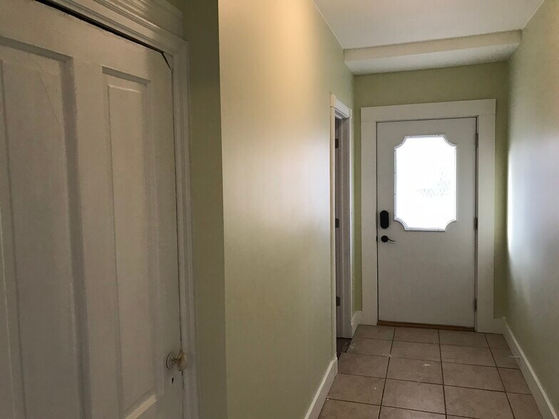 Building Photo - 1413 N Broad St