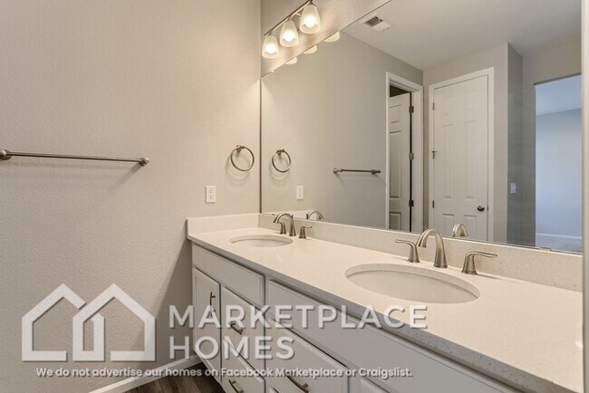 Building Photo - 27003 E Archer Ave