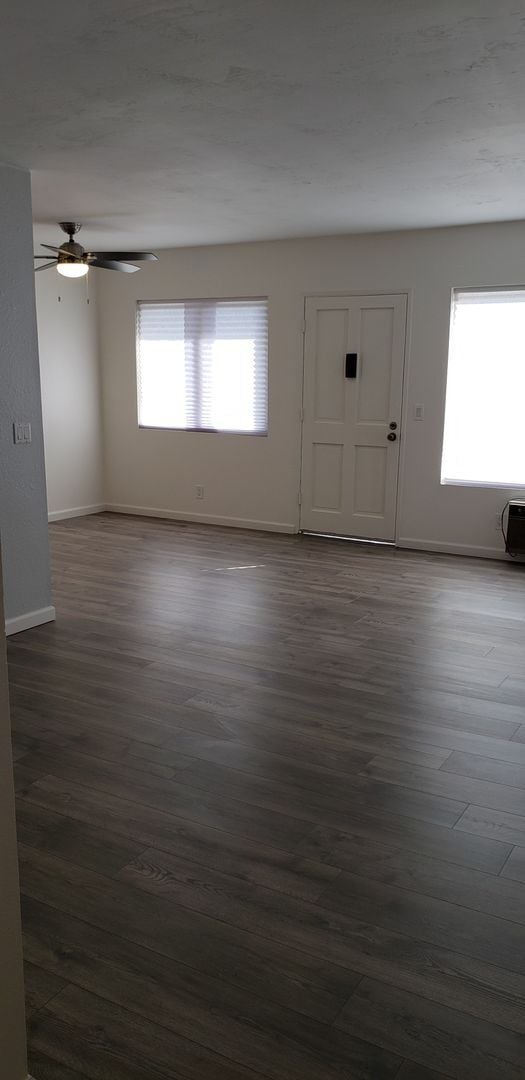 Building Photo - 1 Month Free Rent!!Renovated La Mesa Village 2BR/2BA Condo