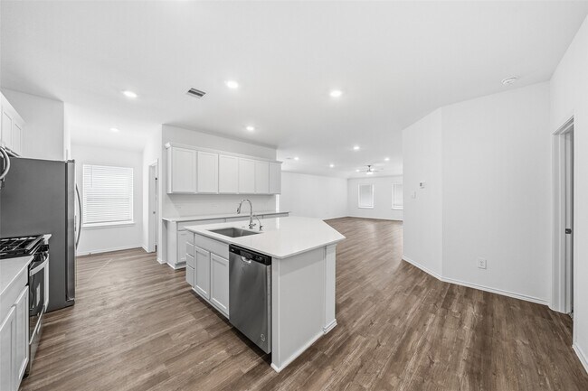 Building Photo - 6015 Mocha Palms Dr