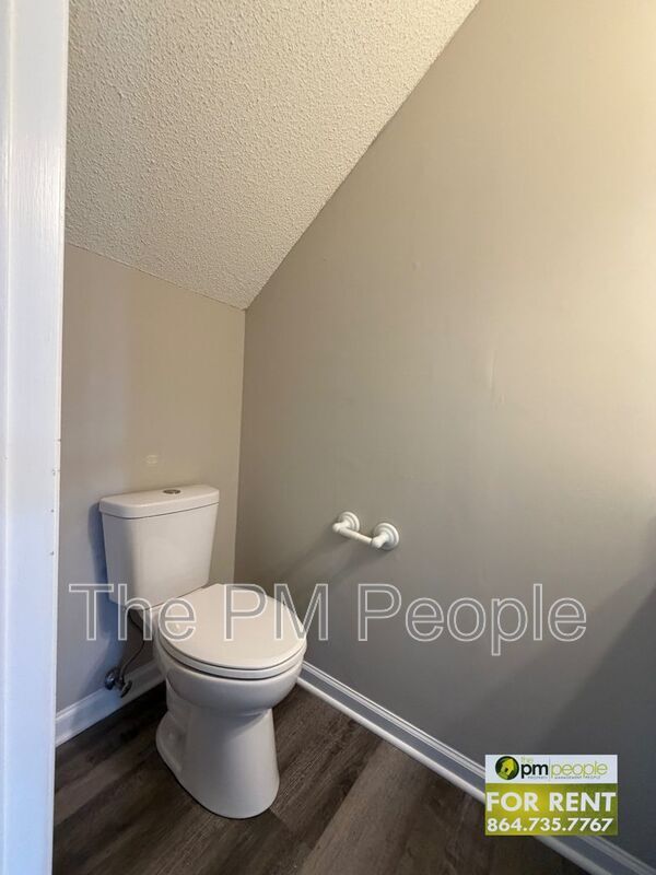 Building Photo - 3 Pointer Ln