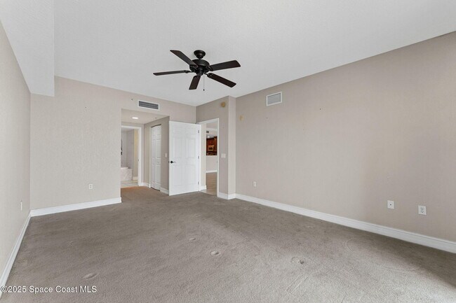 Building Photo - 480 Sail Ln