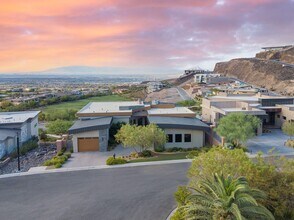 Building Photo - UNUBSTRUCTED VIEWS FROM THIS MACDONALD HIG...