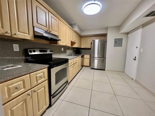 Building Photo - 600 Three Islands Boulevard