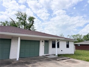 Building Photo - 2018 W Olive St