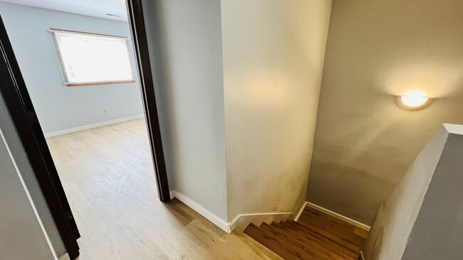 Building Photo - 431 S Village Ct