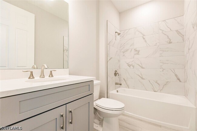 Building Photo - 536 Polihale Wy